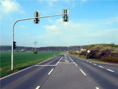 又一律师因案遭撞车毁人伤