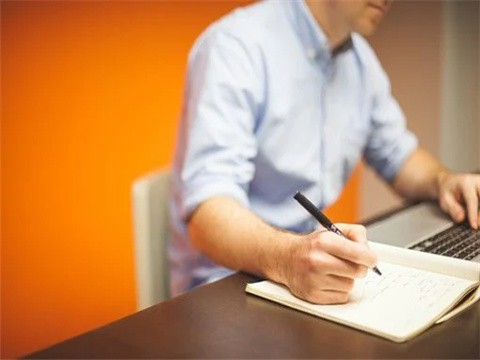 上海债务诉讼时能主张支付逾期付款损失吗