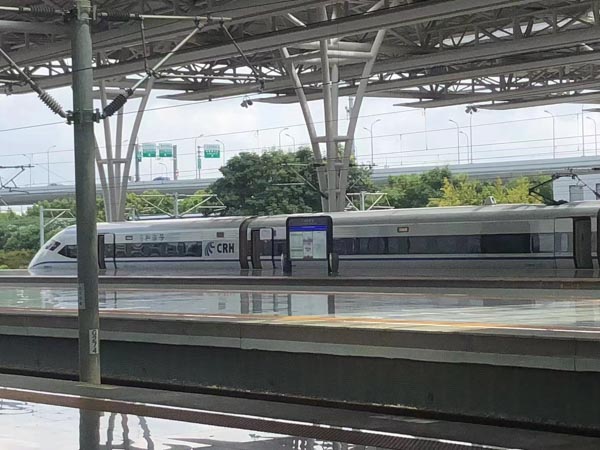 在发生交通事故后应该怎么来划分事故责任呢？静安律师来讲讲