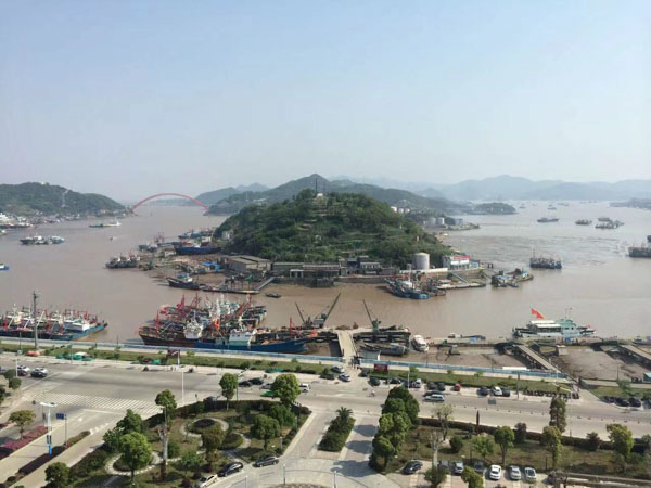 上?；橐鼍婪茁墒步饨峄橐鞑∏榛嵩跹? src="/uploads/htc627/90.jpg"/></p>
<p>
　　一、案例简介
</p>
<p>
　　2015年4月，许女士以总价207.6万元购买丰台区某处二手房屋，首付款84.6万元，贷款123万元。其中首付款中有80万元来自魏先生家，剩余首付款、中介费及税收等约10万元，由许女士筹措支付。该房屋登记在许女士名下，现值330-350万元，贷款本金还有117万元。
</p>
<p>
　　2015年7月，许女士可以拿到房产证；2015年9月，魏先生与许女士进行登记工作结婚。
</p>
<p>
　　婚后很早，夫妻的感情还是很好的。2017年6月，魏先生经常出现疲劳、虚弱、食欲缺乏、进食后呕吐等症状。他有一个月没有好转。2017年7月，他在医院被诊断为尿毒症，住院近一个月。出院后不到三天，魏先生因不适再次住院半个月。在魏老师治疗的初期，徐老师和父母陪同护士，支付了数万元的医疗费用。
</p>
<p>
　　在魏先生被诊断出患有 uremia 疾病后，徐女士悲痛欲绝。这时，徐女士的父母来到魏先生的学校询问，发现魏先生并不是学校的博士生。后来徐女士和她的父母也从魏先生的病历中发现，他早在十年前体检时就被发现患有高血压，但他们从未向徐女士提起，徐女士和她的家人怀疑魏先生故意隐瞒病史，欺骗自己嫁给他，造成了今天两家的痛苦。魏先生认为徐女士对自己的严重照顾疏忽了，不愿意为自己的肾存钱，所以先提起离婚诉讼，分割夫妻共同财产。
</p>
<p>
　　二、办案经过
</p>
<p>
　　魏先生对于确诊患尿毒症3个月进行左右，许女士就在我们父母可以陪同下来学习到了家理律所。许女士指责对方有骗婚的嫌疑，她不想他们因为通过这段时期婚姻而坠入万劫不复之地，但是同时又不忍心放弃丈夫于不顾。律师劝其先回家需要明确要求自己的心意，虽然魏先生教育存在骗婚，但双方企业已经开始登记结婚，对方户籍在外地且病重，目前公司起诉中国面临问题诸多不确定性。半年后，许女士再次来到律所咨询，这次是魏先生积极主动提出起诉了，家理律所指派了姜春梅律师、曹子燕律师为许女士处理分析本案。
</p>
<p>
　　徐女士说，她同意离婚，但想保留房产，尽可能少给对方打折。虽然两位律师理解徐女士被骗结婚后的悲痛和愤慨，但魏先生现在身患重病，首付金额增加了，诉讼情况对徐女士不利，建议尽量调解。因此，两位律师多次向法院调解人解释婚姻的情况，表明我们有意索要房产。魏总最初坚持要把110万元换成房地产，但曹总进行了近20次的沟通协调。双方达成了75万元的和解，魏老师还给了徐女士一年的筹款期，剩下的35万元。
</p>
<p>
　　三、案件结果
</p>
<p>
　　这个案子通过调解解决了。双方自愿离婚，房产归徐女士所有，由徐女士偿还贷款，徐女士给予魏先生75万元的折扣，两个月内首付40万元，一年内第二副35万元。
</p>
<p style="TEXT-ALIGN: center"><img alt=